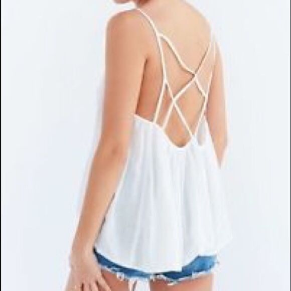 Ecote Embroidered Cami  - Picture 4 of 4